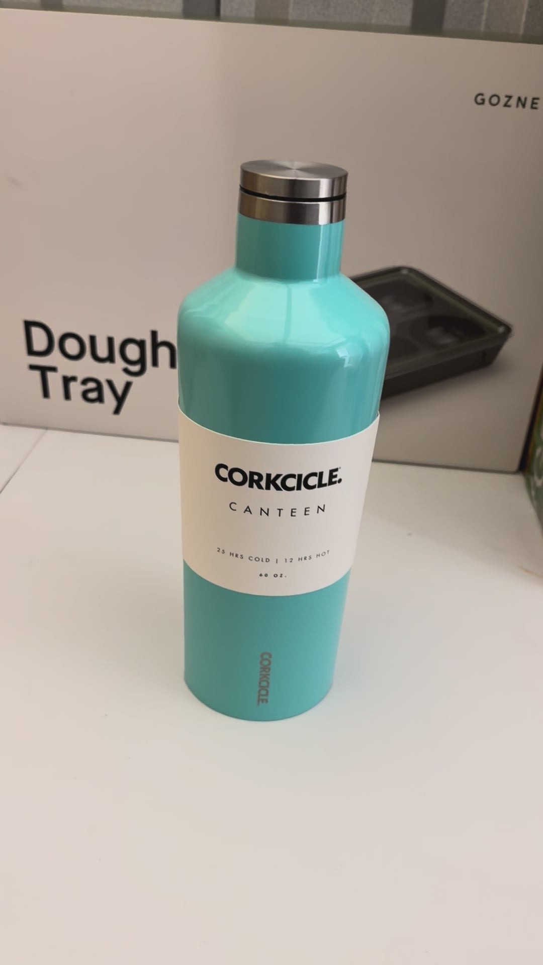 CORKCICLE Termoflaske Turquoise, ca. 1,75 liter Termos